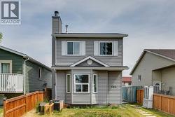 104 Falmere Way NE  Calgary, AB T3J 2Y5