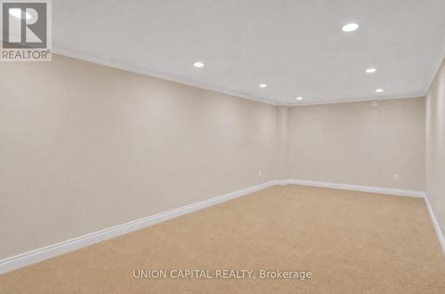 111 Libby Boulevard, Richmond Hill, ON - Indoor Photo Showing Other Room
