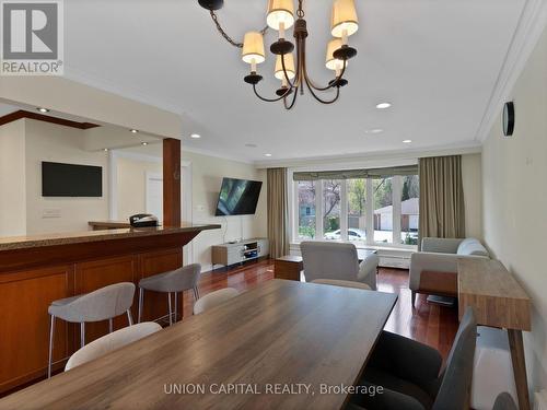 111 Libby Boulevard, Richmond Hill, ON - Indoor Photo Showing Dining Room