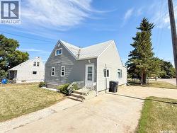 718 4th STREET S Weyburn, SK S4H 2G3