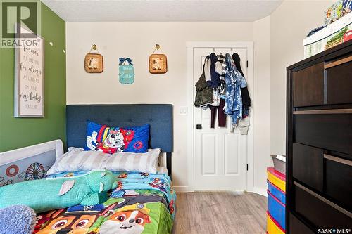 107 Hall Crescent, Saskatoon, SK - Indoor Photo Showing Bedroom
