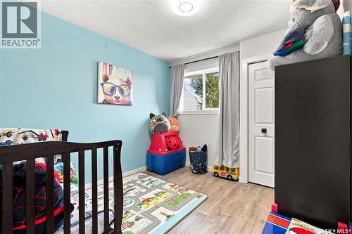 107 Hall Crescent, Saskatoon, SK - Indoor Photo Showing Bedroom