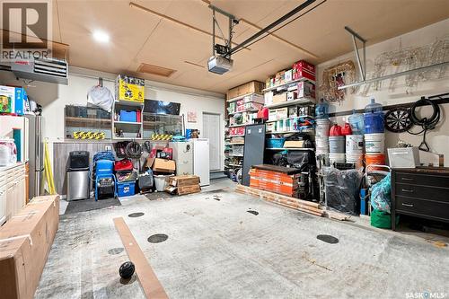 107 Hall Crescent, Saskatoon, SK - Indoor Photo Showing Garage