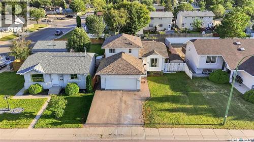 107 Hall Crescent, Saskatoon, SK - Outdoor