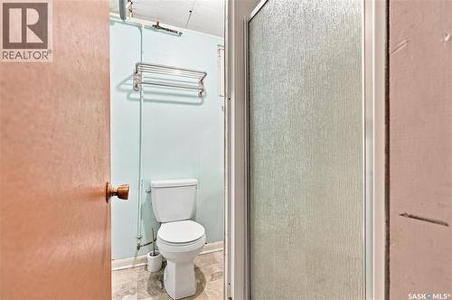 1915 Dufferin Avenue, Saskatoon, SK - Indoor Photo Showing Bathroom