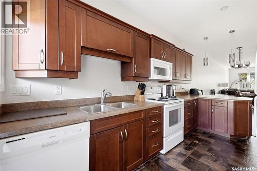 240 Ottawa Street, Regina, SK - Indoor Photo Showing Kitchen With Double Sink