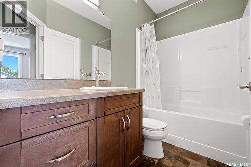 240 Ottawa Street, Regina, SK - Indoor Photo Showing Bathroom