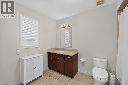 4079 Stadelbauer Drive, Beamsville, ON - Indoor Photo Showing Bathroom