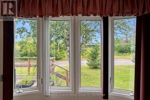 1105 Eighth Lane, Minden Hills (Lutterworth), ON - Indoor Photo Showing Other Room