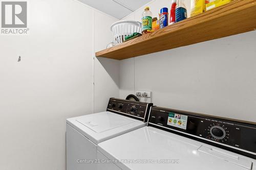 1105 Eighth Lane, Minden Hills (Lutterworth), ON - Indoor Photo Showing Laundry Room