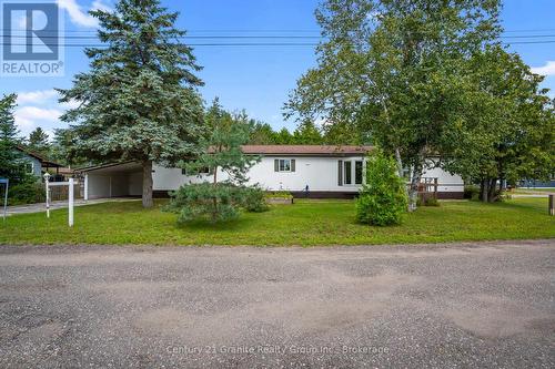 1105 Eighth Lane, Minden Hills (Lutterworth), ON - Outdoor