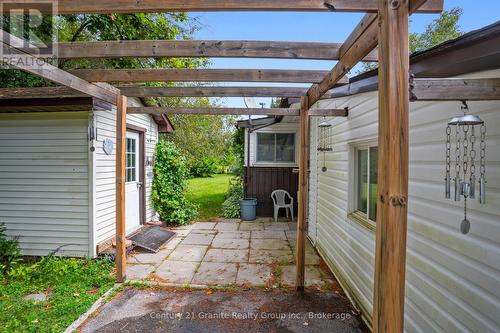1105 Eighth Lane, Minden Hills (Lutterworth), ON - Outdoor With Exterior