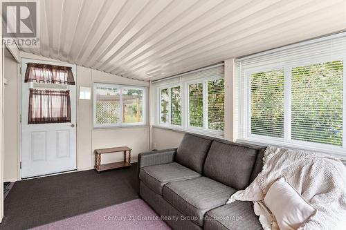 Sunroom - 1105 Eighth Lane, Minden Hills (Lutterworth), ON - 