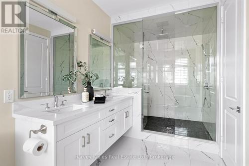 Stunning, large glass shower - 163 Springside Crescent, Blue Mountains, ON - Indoor Photo Showing Bathroom