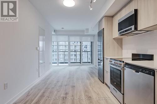 3402 - 223 REDPATH AVENUE , Toronto, Ontario M4P 0E8 5