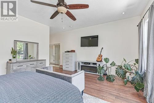 26 Spruce Street, Tiny, ON - Indoor