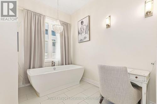 26 Spruce Street, Tiny, ON - Indoor Photo Showing Bathroom