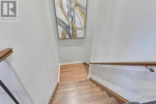 26 Spruce Street, Tiny, ON - Indoor Photo Showing Other Room