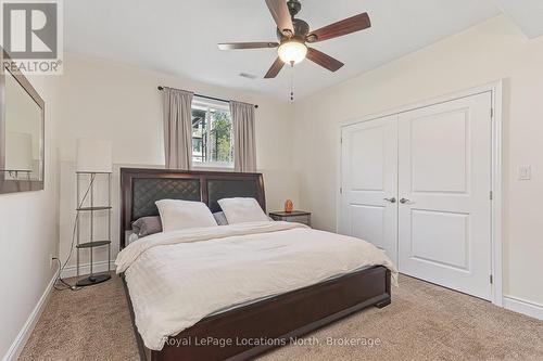 26 Spruce Street, Tiny, ON - Indoor Photo Showing Bedroom