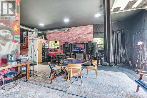 26 Spruce Street, Tiny, ON - Indoor Photo Showing Other Room