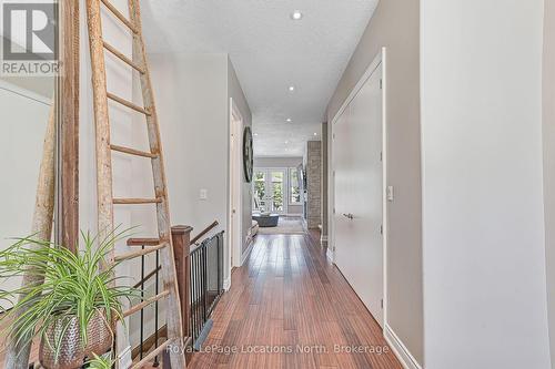 26 Spruce Street, Tiny, ON - Indoor Photo Showing Other Room