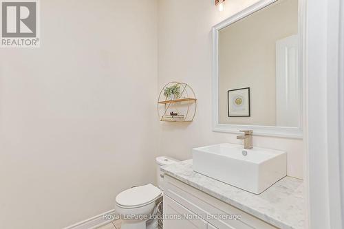 26 Spruce Street, Tiny, ON - Indoor Photo Showing Bathroom