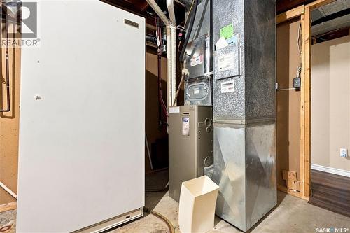 5907 Hague Crescent, Regina, SK - Indoor