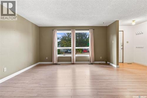 5907 Hague Crescent, Regina, SK - Indoor Photo Showing Other Room