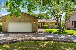 1889 APPLEVIEW ROAD  Pickering, ON L1V 1T7