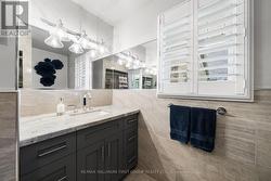Full Bathroom - 