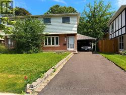 141 HOLLYBERRY TRAIL  Toronto, ON M2H 2P2