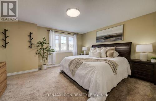 124 Prosperity Drive, Kitchener, ON - Indoor Photo Showing Bedroom