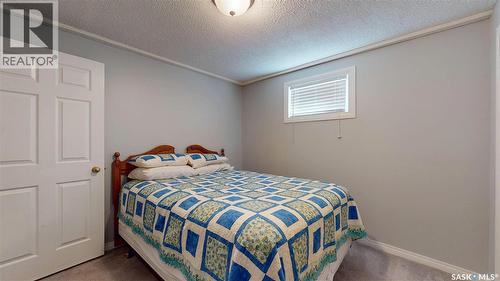 1015 Graham Road, Regina, SK - Indoor Photo Showing Bedroom