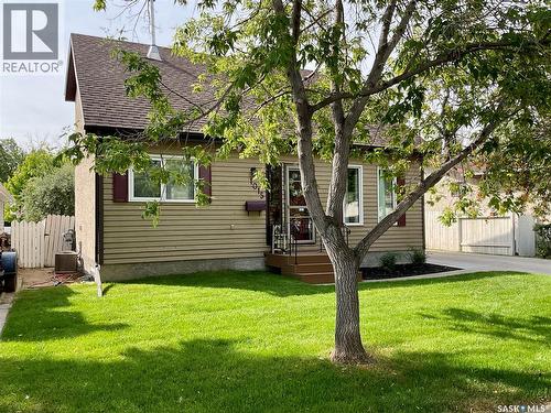 1015 Graham Road, Regina, SK - Outdoor