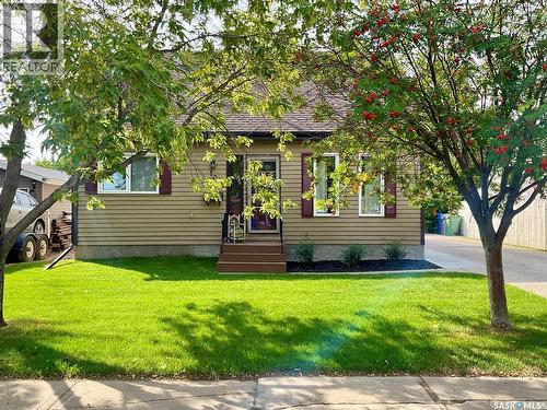 1015 Graham Road, Regina, SK - Outdoor