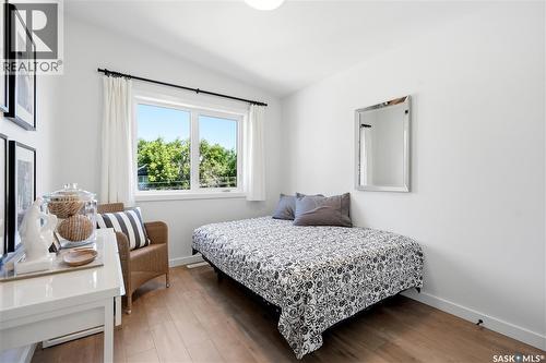 1039 4Th Street E, Saskatoon, SK - Indoor Photo Showing Bedroom