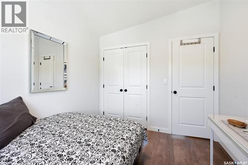 1039 4Th Street E, Saskatoon, SK - Indoor Photo Showing Bedroom