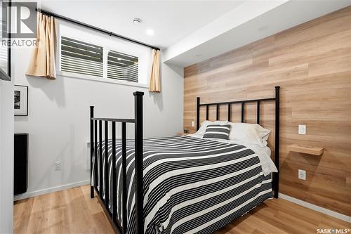 1039 4Th Street E, Saskatoon, SK - Indoor Photo Showing Bedroom