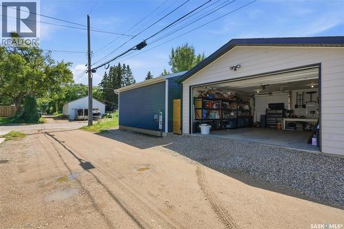 1039 4Th Street E, Saskatoon, SK - Outdoor