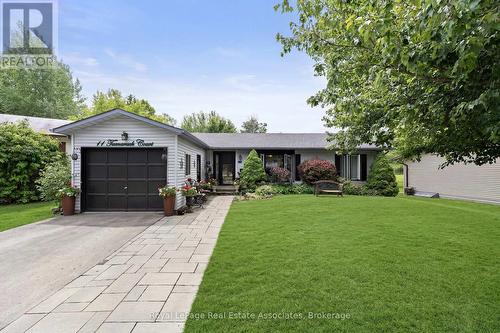 11 TAMARACK COURT  New Tecumseth, ON L0G 1W0