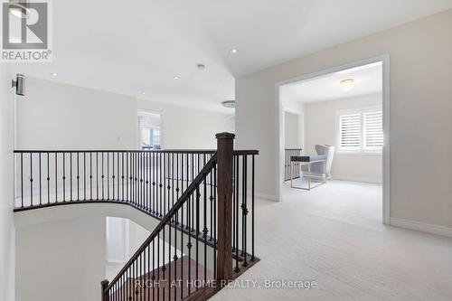 4713 Thomas Alton Boulevard, Burlington, ON - Indoor Photo Showing Other Room