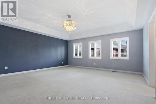 4713 Thomas Alton Boulevard, Burlington, ON - Indoor Photo Showing Other Room