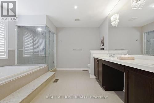 4713 Thomas Alton Boulevard, Burlington, ON - Indoor Photo Showing Bathroom