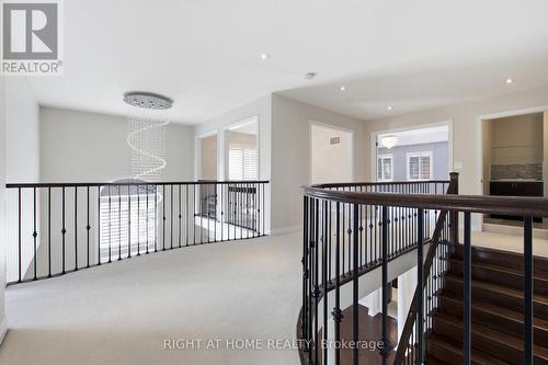 4713 Thomas Alton Boulevard, Burlington, ON - Indoor Photo Showing Other Room