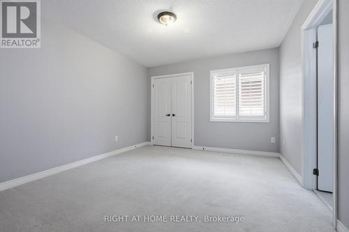 4713 Thomas Alton Boulevard, Burlington, ON - Indoor Photo Showing Other Room