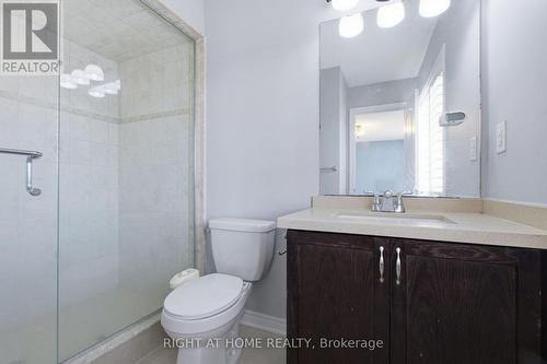 4713 Thomas Alton Boulevard, Burlington, ON - Indoor Photo Showing Bathroom