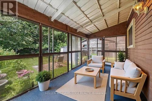 2320 Middlesmoor Crescent, Burlington, ON -  With Exterior