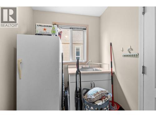 131 Celano Crescent, Kelowna, BC - Indoor