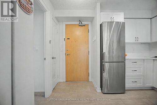 706 - 212 EGLINTON AVENUE  Toronto, ON M4P 0A3