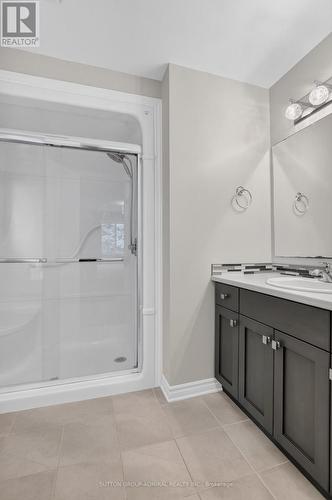 7 Chatfield Street, Ingersoll, ON - Indoor Photo Showing Bathroom
